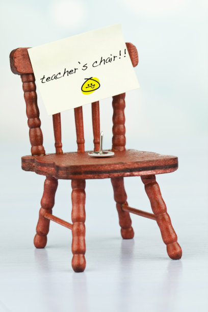 愚人节 家具 椅子