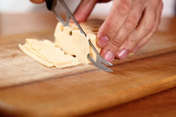 切割奶酪