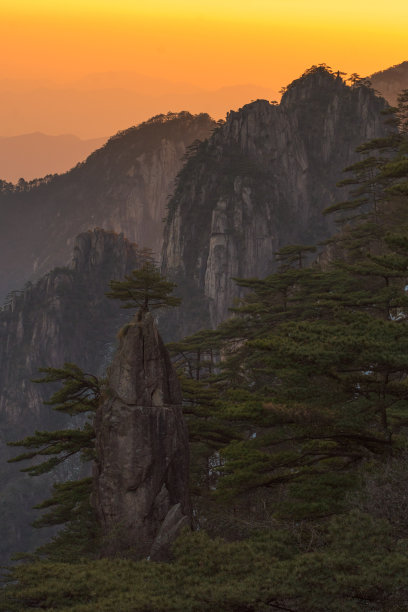 安徽黄山云雾山峰