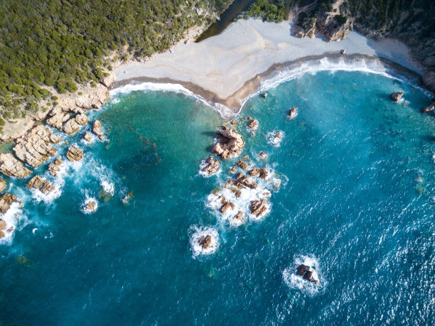 冲浪者 海岸 航拍 无人机