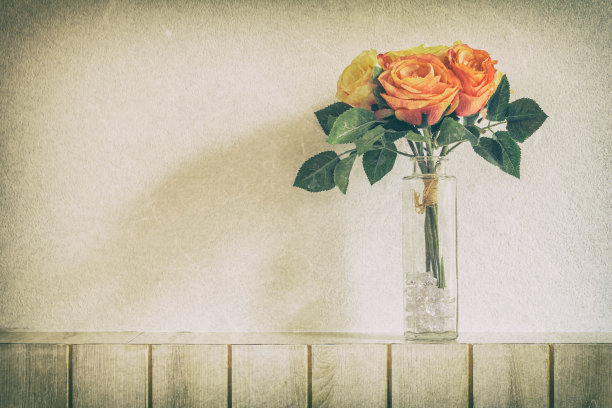 红黄花卉花墙婚礼背景