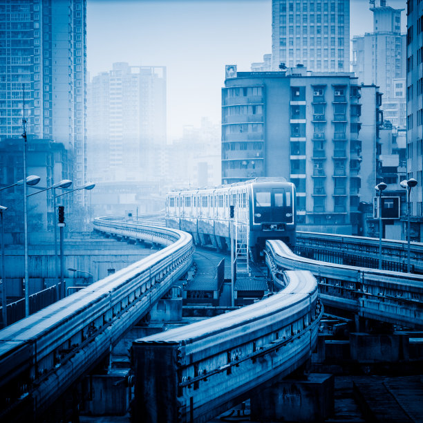 重庆地铁与摩天楼