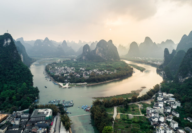 桂林山水背景