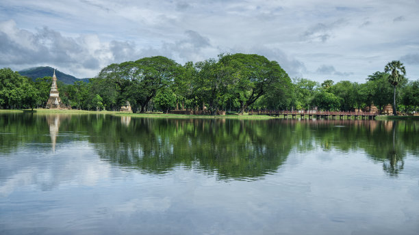 山湖大城