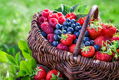草莓和蓝莓