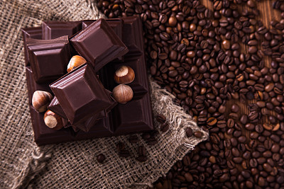 巧克力和咖啡豆干水果