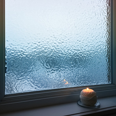 冰冻的窗户