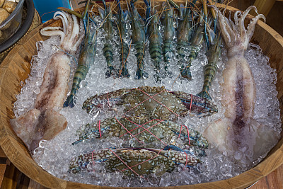 海鲜市场大螃蟹