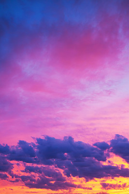 紫色云层