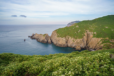 海岸悬崖峭壁图片