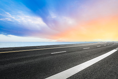 湖岸道路