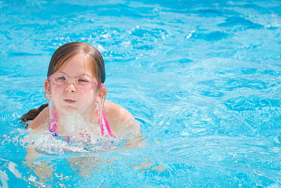 暑期游泳训练