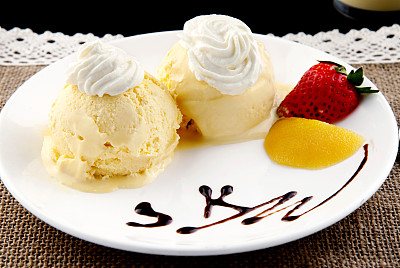 冰淇淋芒果布丁冰淇淋