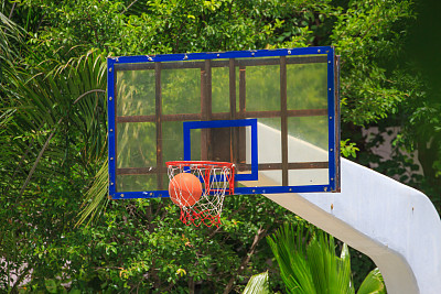 玻璃篮球架
