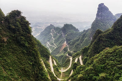 张家界山路