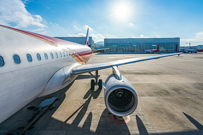 中华航空公司,飞机起飞