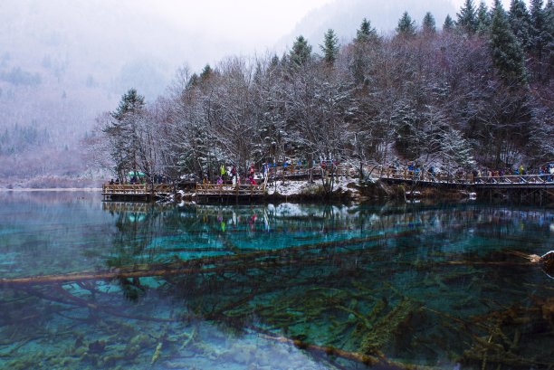 高山湖泊四川旅游