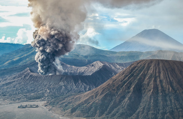 火山爆发