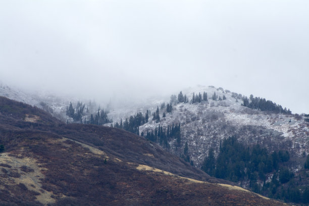 雪山冬景