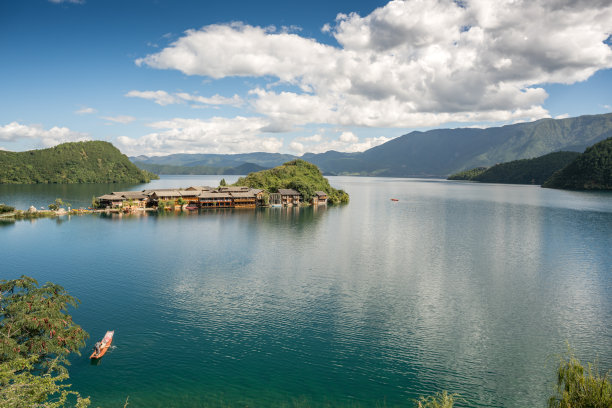 泸沽湖旅游