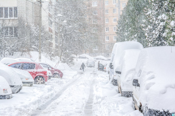 城市雪景