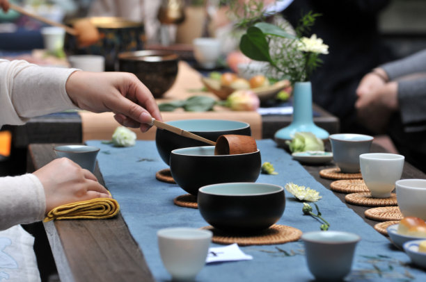 茶壶和茶杯