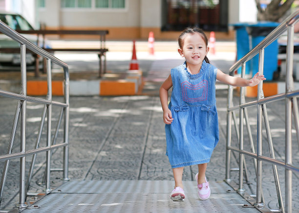 儿童幼儿园游乐场健身娱乐设施