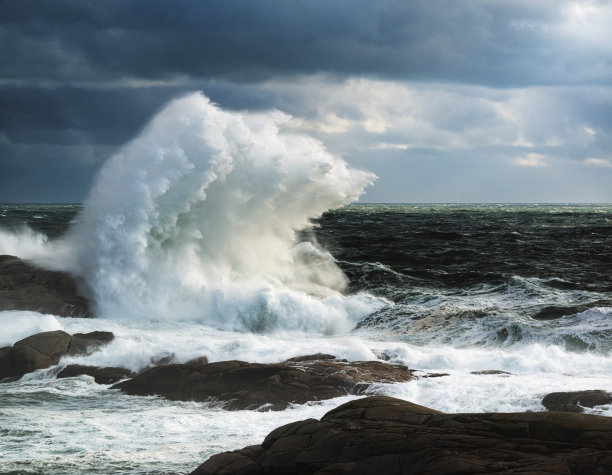 汹涌海浪