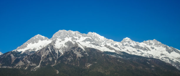 翡翠山景