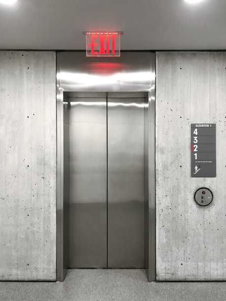 小区电梯厅