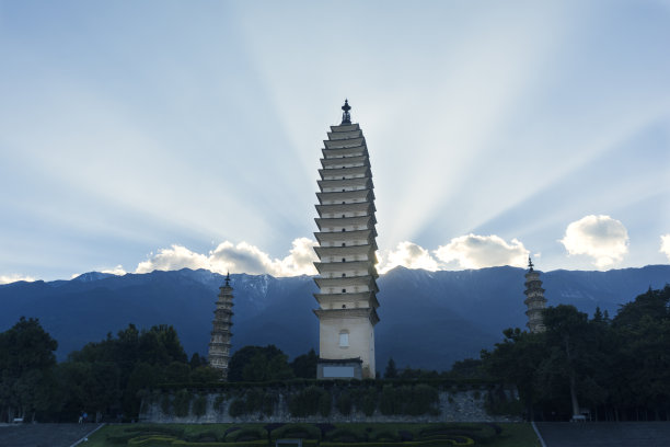 大理崇圣寺三塔