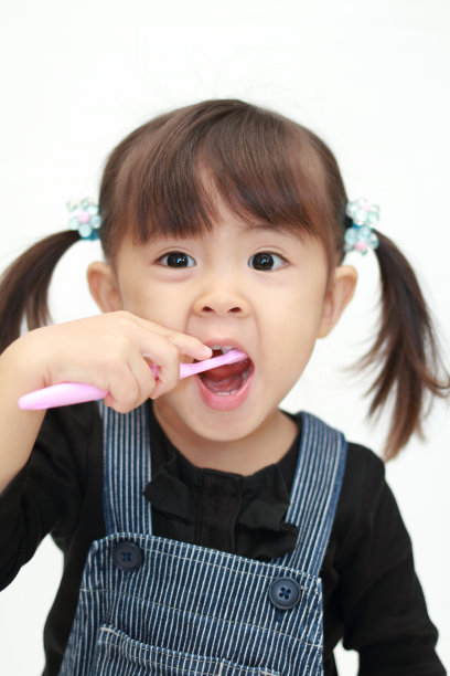 儿童乳牙龋齿