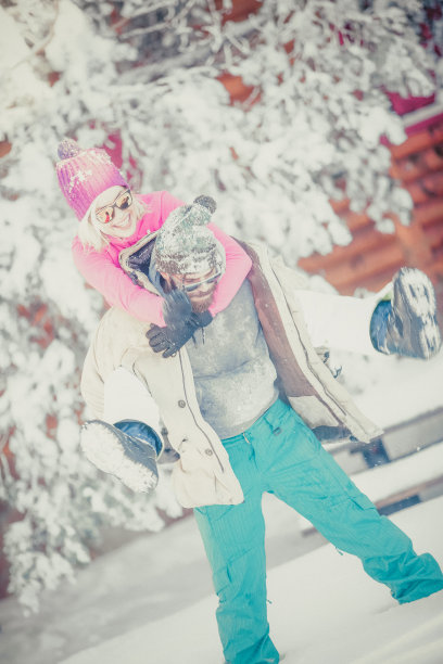 滑雪场 情侣