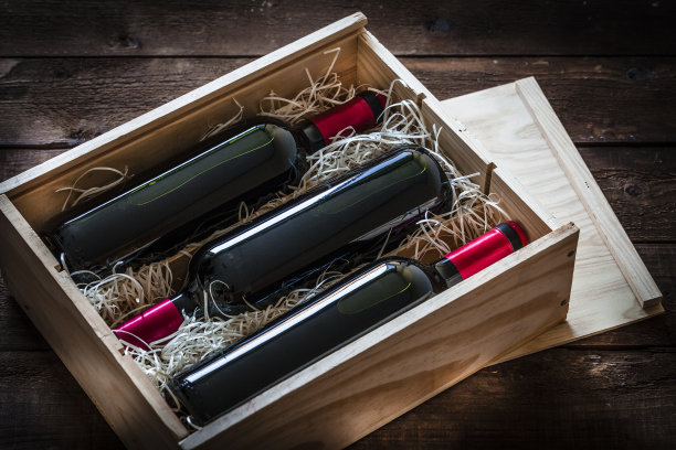 红葡萄酒包装盒