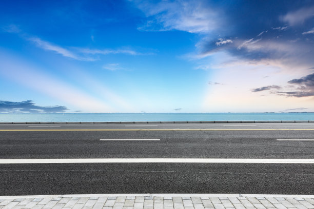 湖岸道路