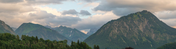 阿古阿尔卑斯山