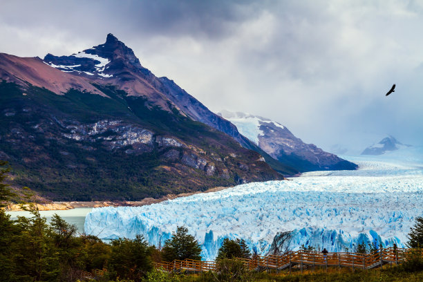 莫雷诺冰川,阿根廷冰川国家公园,山谷