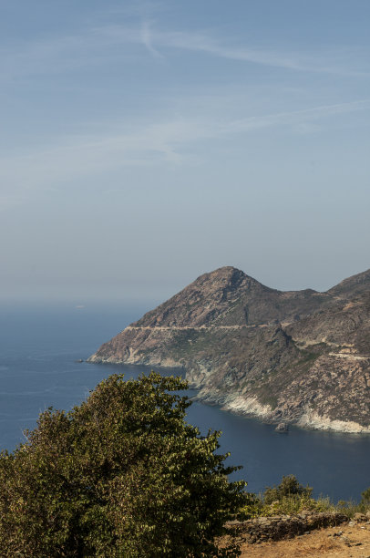 海岸悬崖峭壁图片