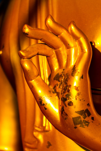 黄金雕塑
