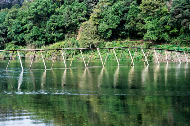 山林栈道