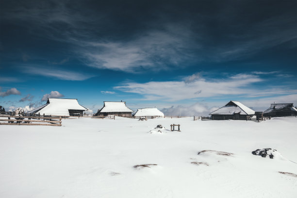 雪山木屋