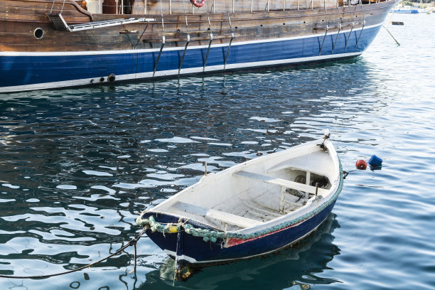 热闹的海滩