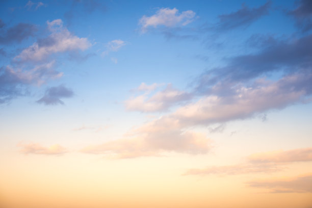 天空晚霞