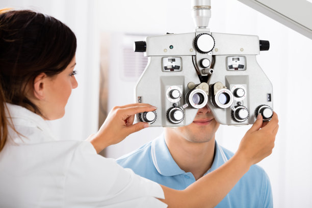 验光师或验光师和患者综合验光仪