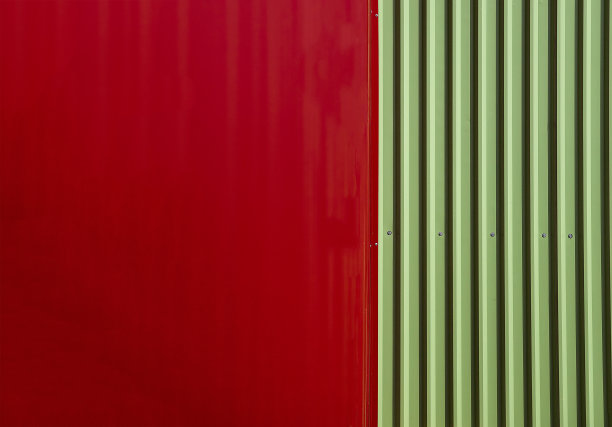 红瓦绿墙