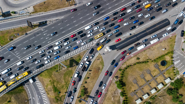 高速路堵车