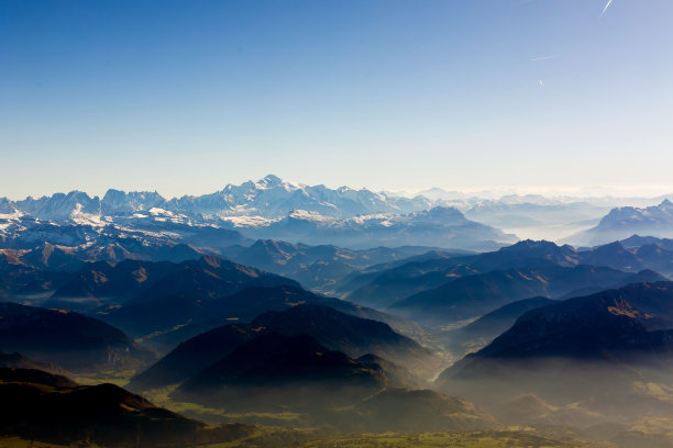 天山高