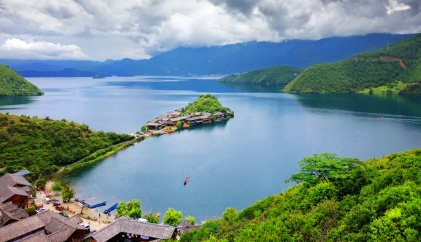 泸沽湖旅游