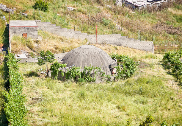 绿草地蒙古包