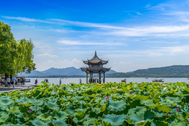 亭台楼阁风景图